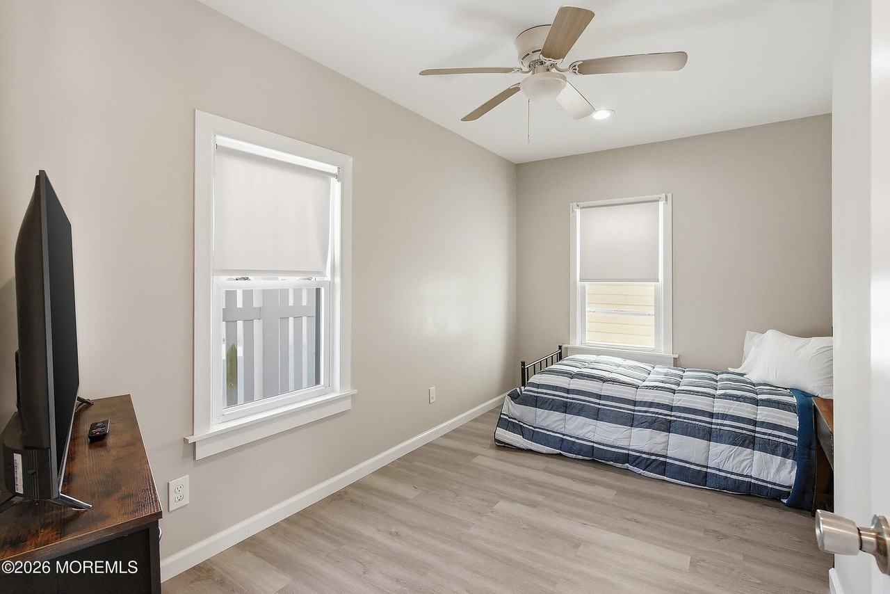 206 16th Avenue unit: Rear Summer - Photo 5 of 9