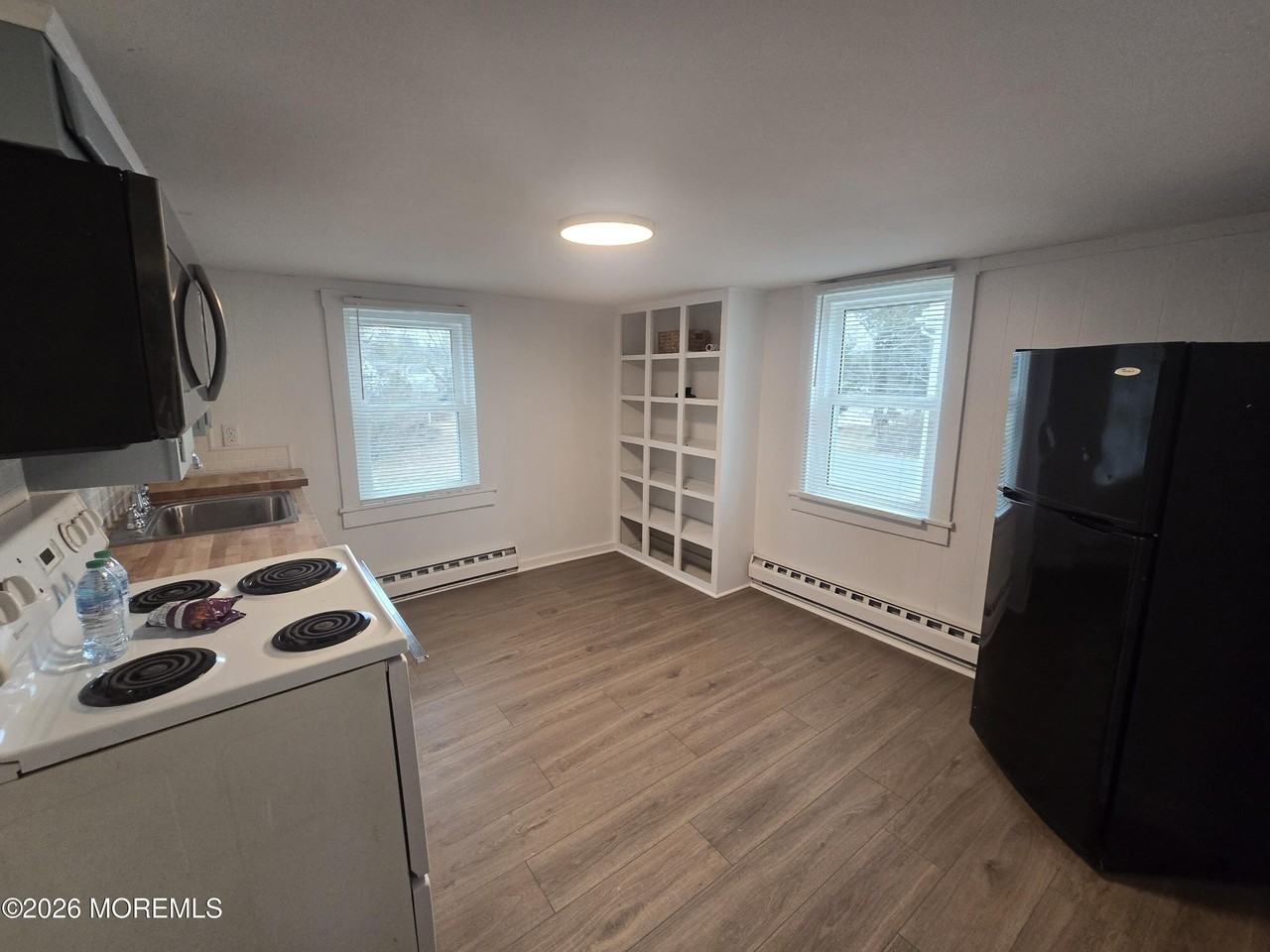 14 Lakewood Rd Unit B #B - Photo 3 of 8