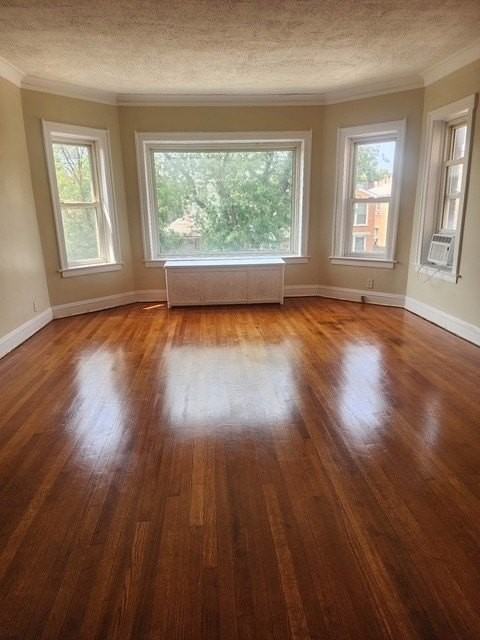 8841 S Blackstone Ave Unit 2 #2 - Photo 2 of 6