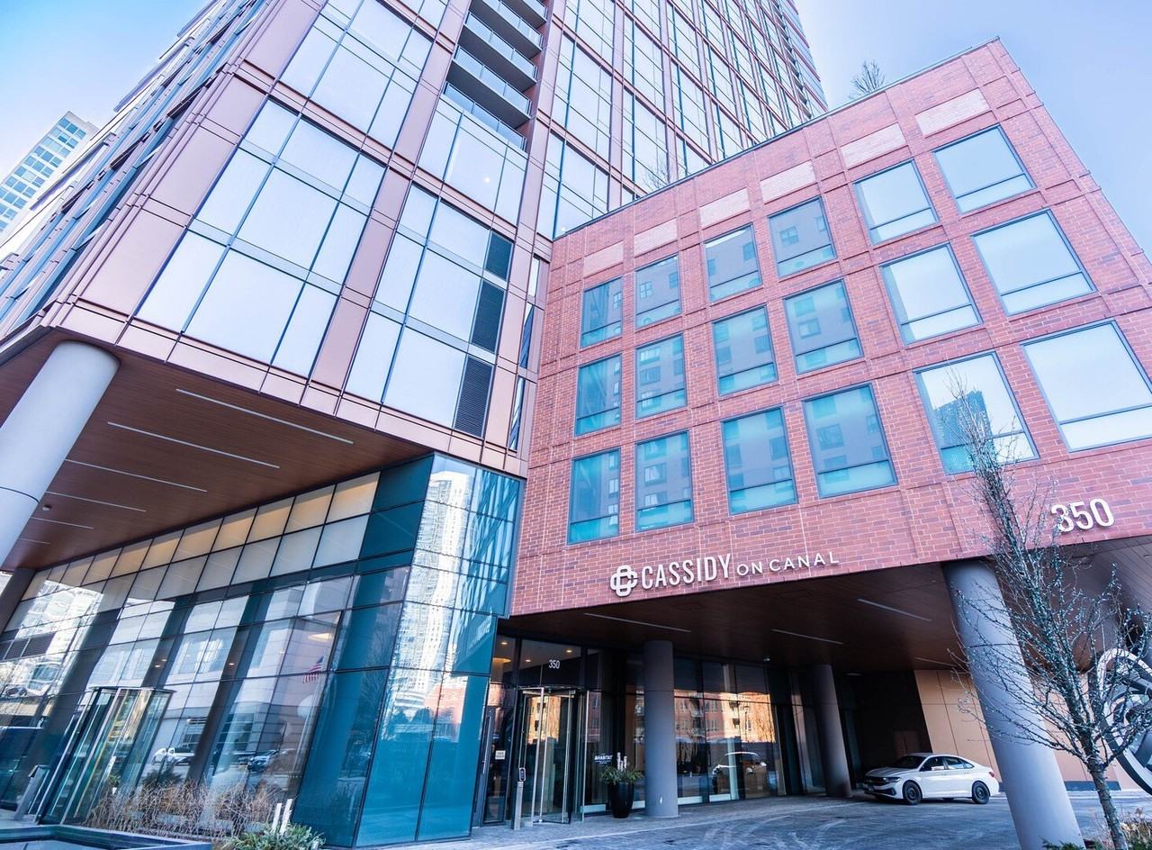 350 N Canal St Unit 2409 #2409