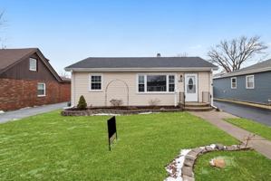 featured image of 7318 W 113th St