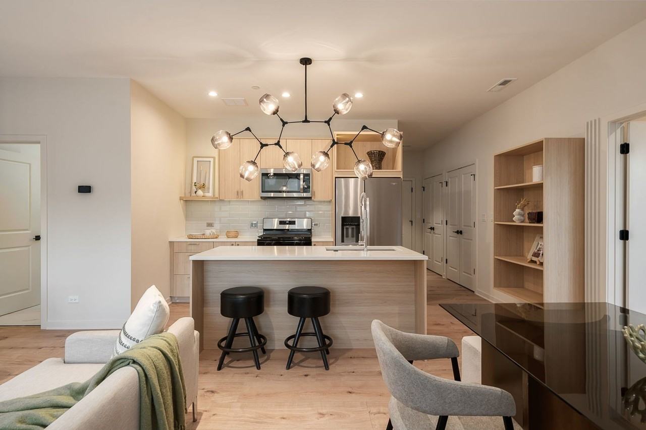 8031 Belmont Ave Unit 201 #201 - Photo 5 of 33