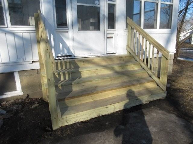 407 N Russell St - Photo 2 of 18