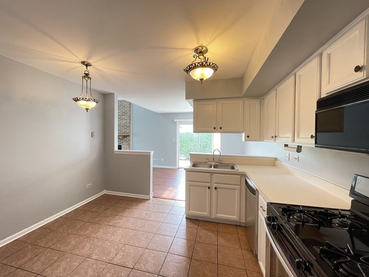 3186 Anton Dr Unit 3186 #3186 - Photo 7 of 17