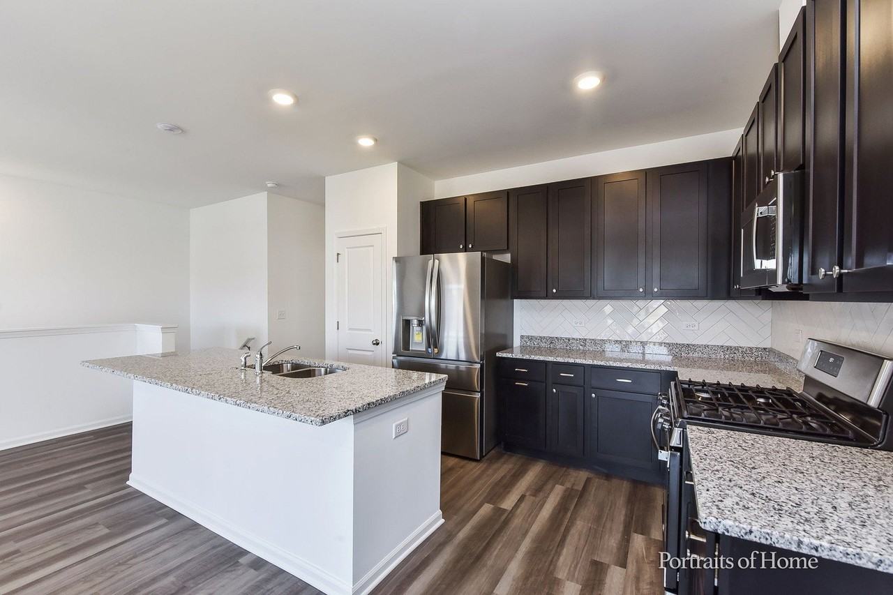 4273 Chelsea Manor Cir - Photo 7 of 23