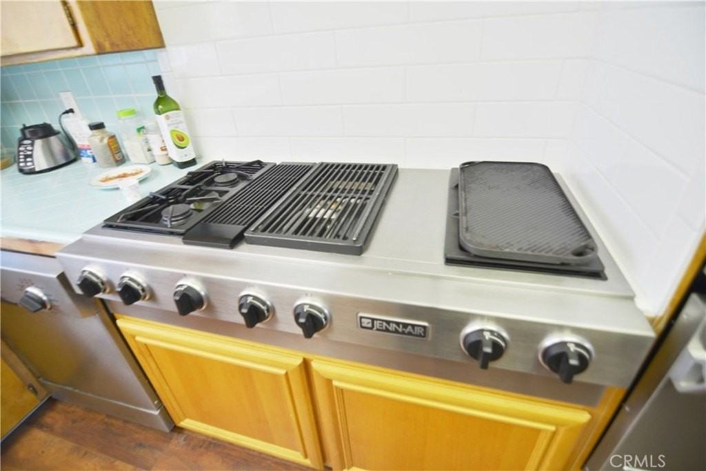 1271 Euclid Ave - Photo 3 of 24