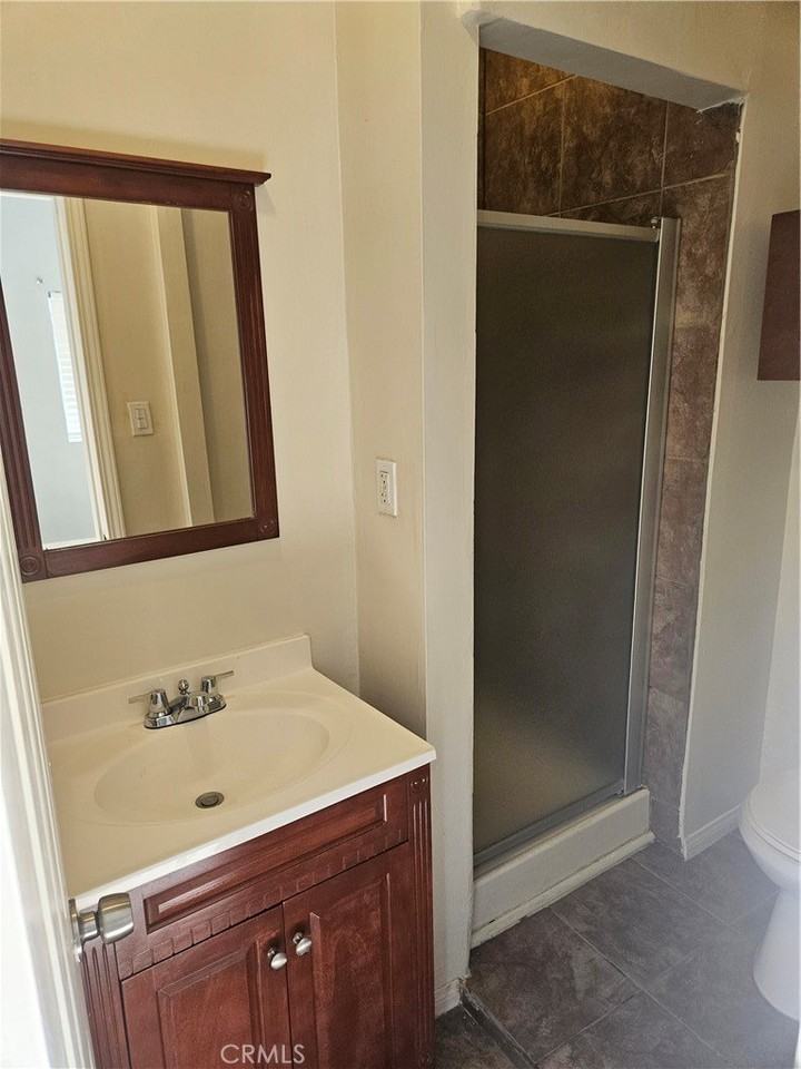 964 Cypress Ave - Photo 5 of 14