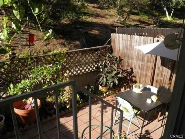 25006 Terrace Lantern - Photo 6 of 8