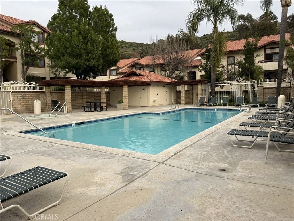 27948 Tyler Ln - Photo 4 of 28