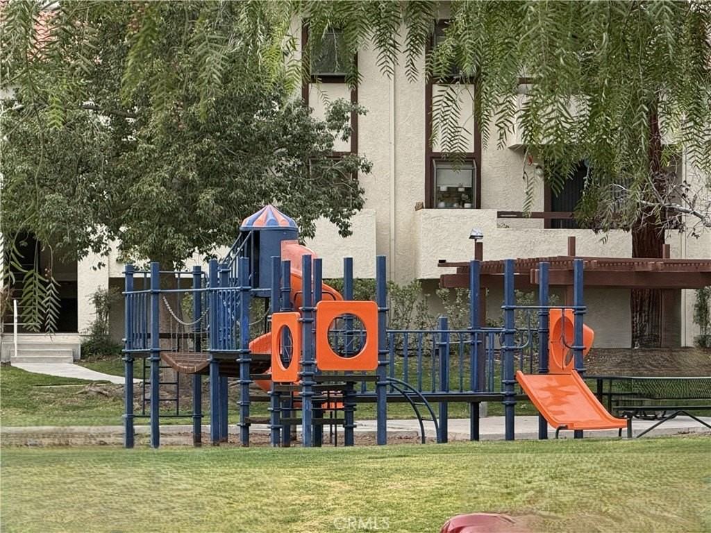 27948 Tyler Ln - Photo 7 of 28