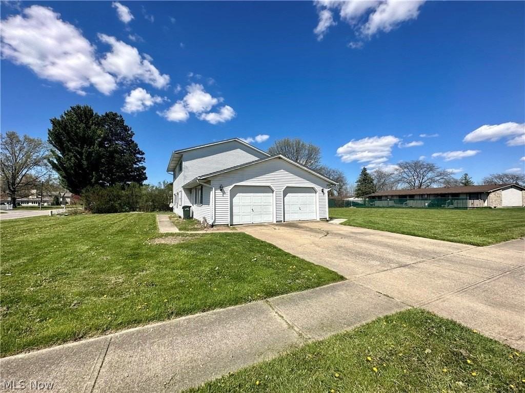 233 Brunswick Dr - Photo 3 of 19