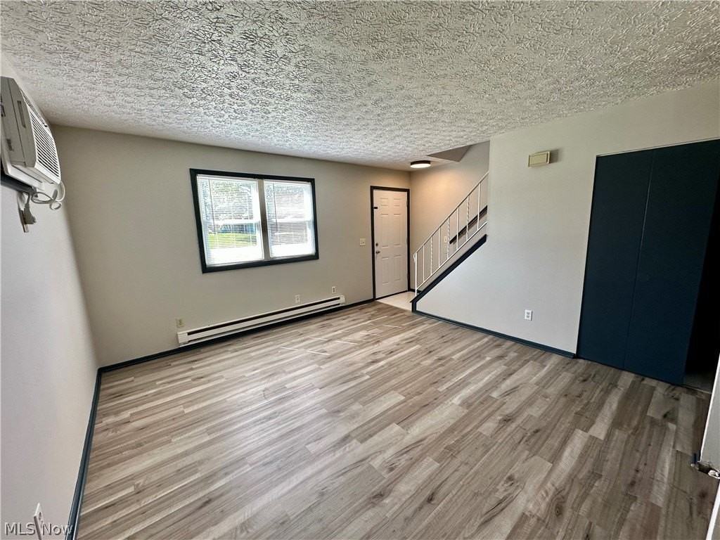 233 Brunswick Dr - Photo 4 of 19