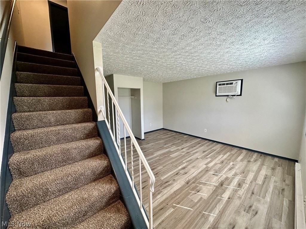 233 Brunswick Dr - Photo 6 of 19