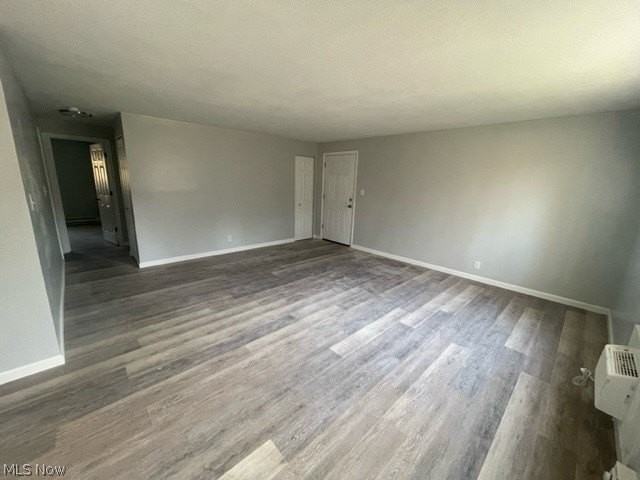 1935 Brookside Dr Apt 107 #107 - Photo 2 of 6