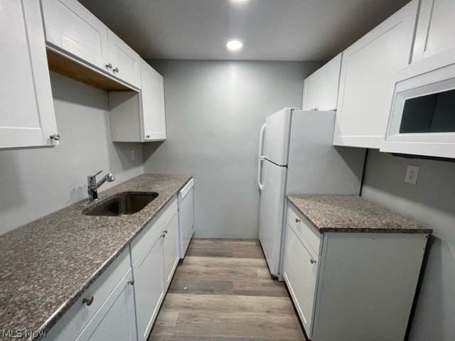 1935 Brookside Dr Apt 107 #107 - Photo 3 of 6