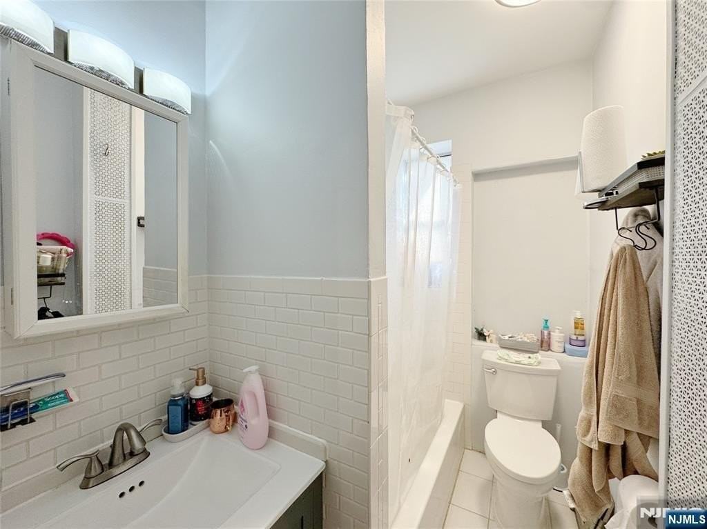 101 73rd St - Photo 5 of 21