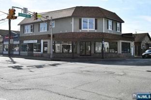 398 Franklin Ave - Photo 1 of 1