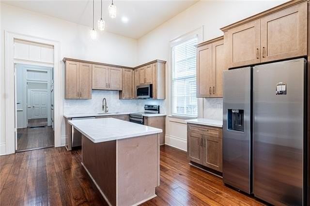 3025 Saint Claude Ave - Photo 4 of 20