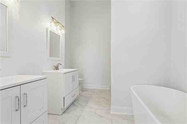 1832 Governor Nicholls St - Photo 6 of 11