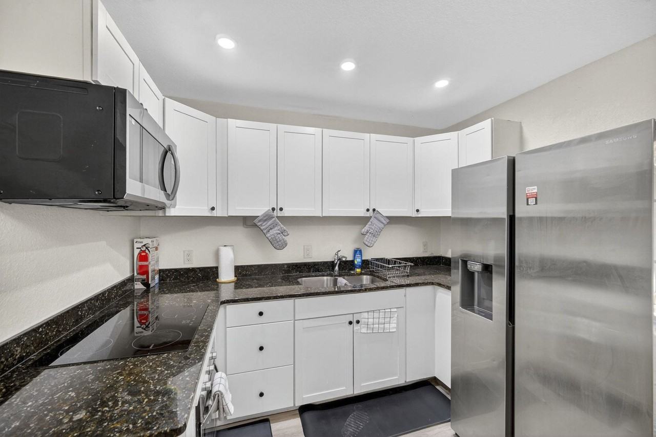 E North St - Photo 4 of 9