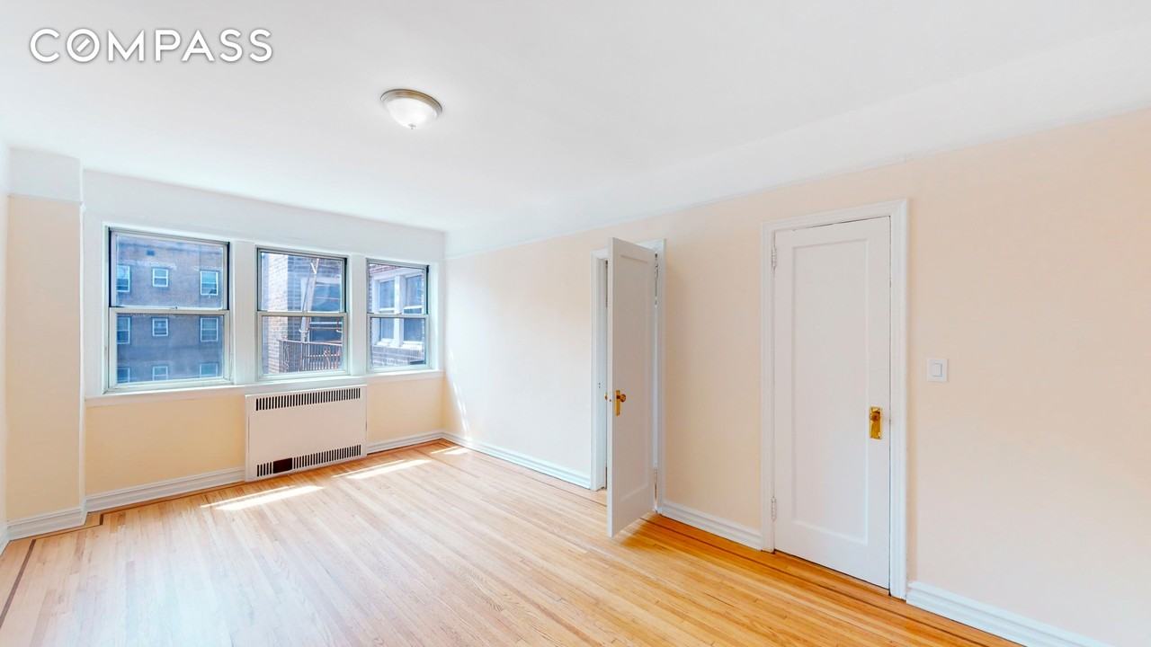 8610 34th Ave #514 - Photo 4 of 6