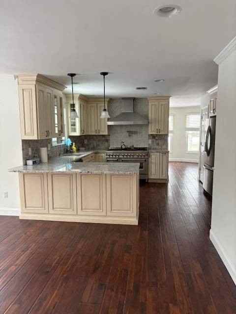 396 Eastport Manor Rd - Photo 2 of 9