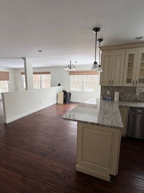 396 Eastport Manor Rd - Photo 3 of 9