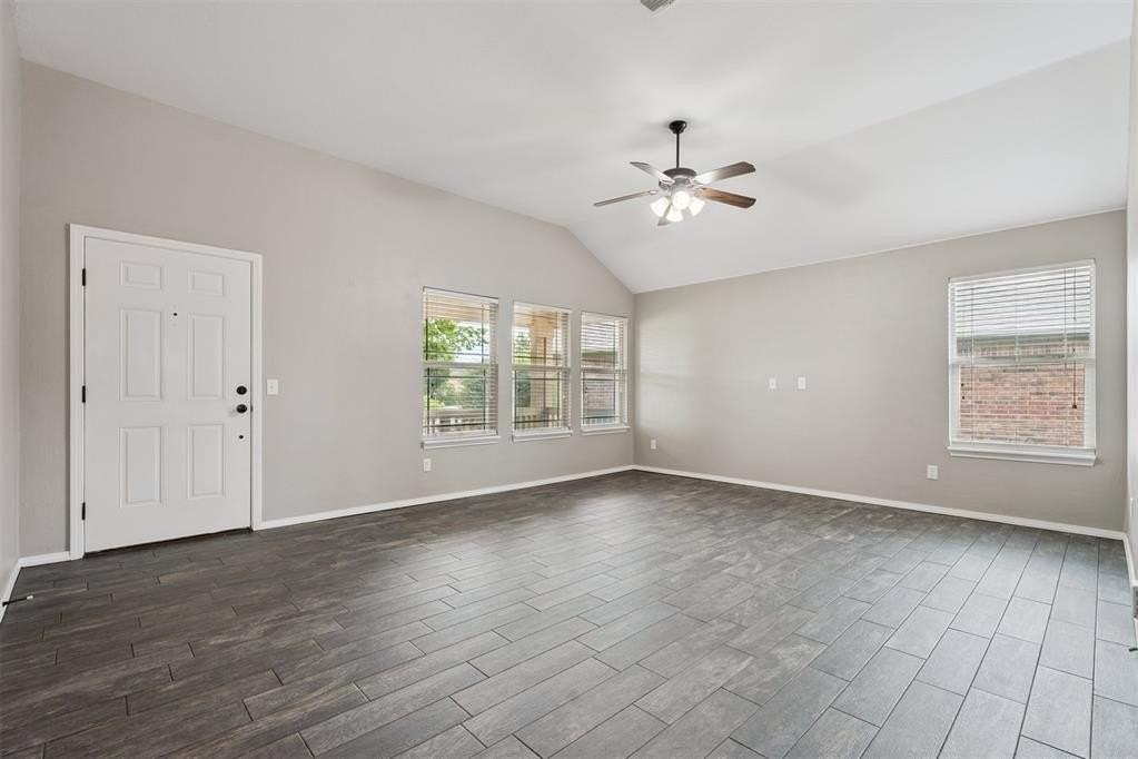 2809 Nw 186th Ter - Photo 7 of 45