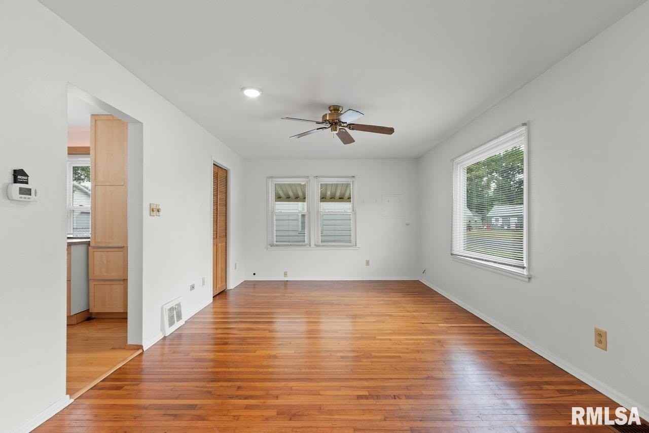 5029 N Best St - Photo 6 of 21