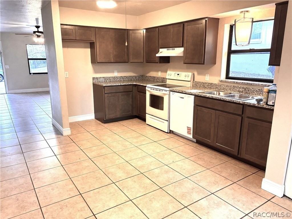 1710 Tuttle St - Photo 2 of 11