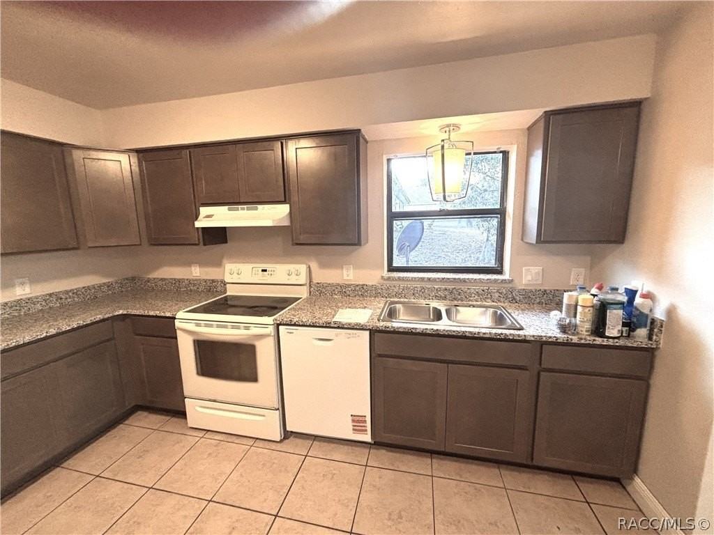 1710 Tuttle St - Photo 3 of 11