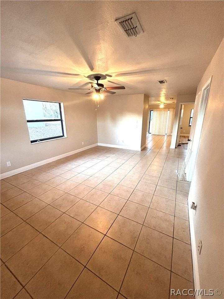 1710 Tuttle St - Photo 7 of 11