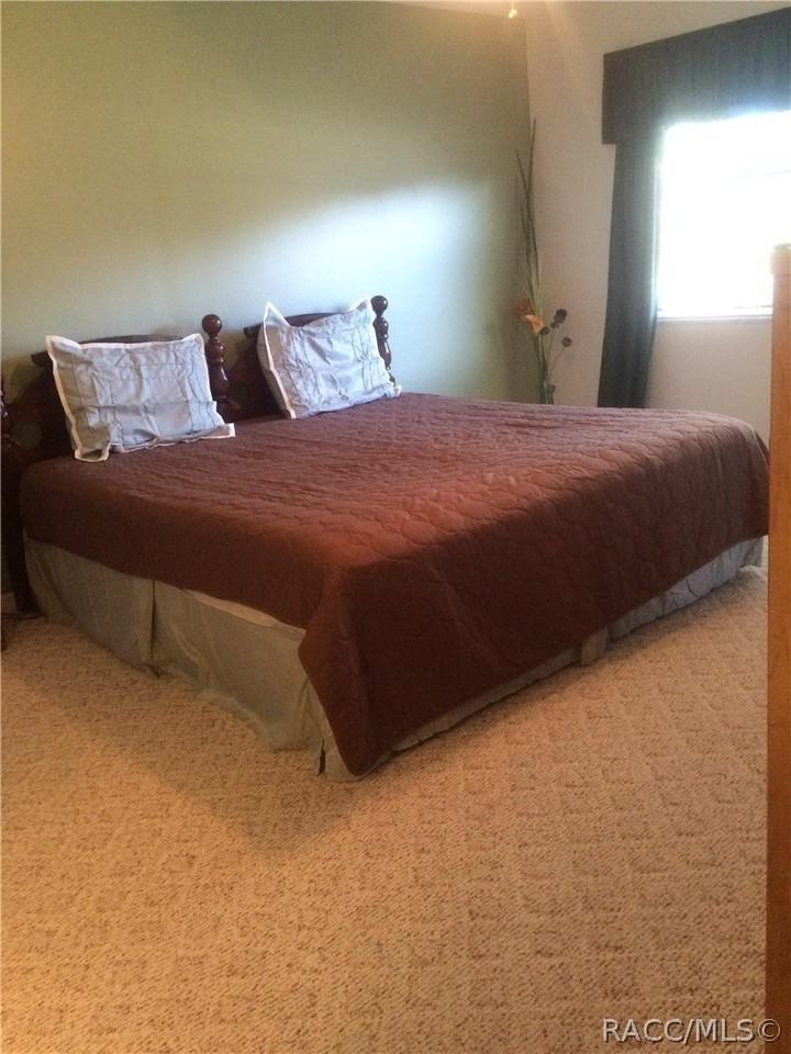 791 E Hartford St - Photo 7 of 12