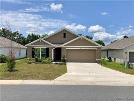 featured image of 614 W Fairways View Dr