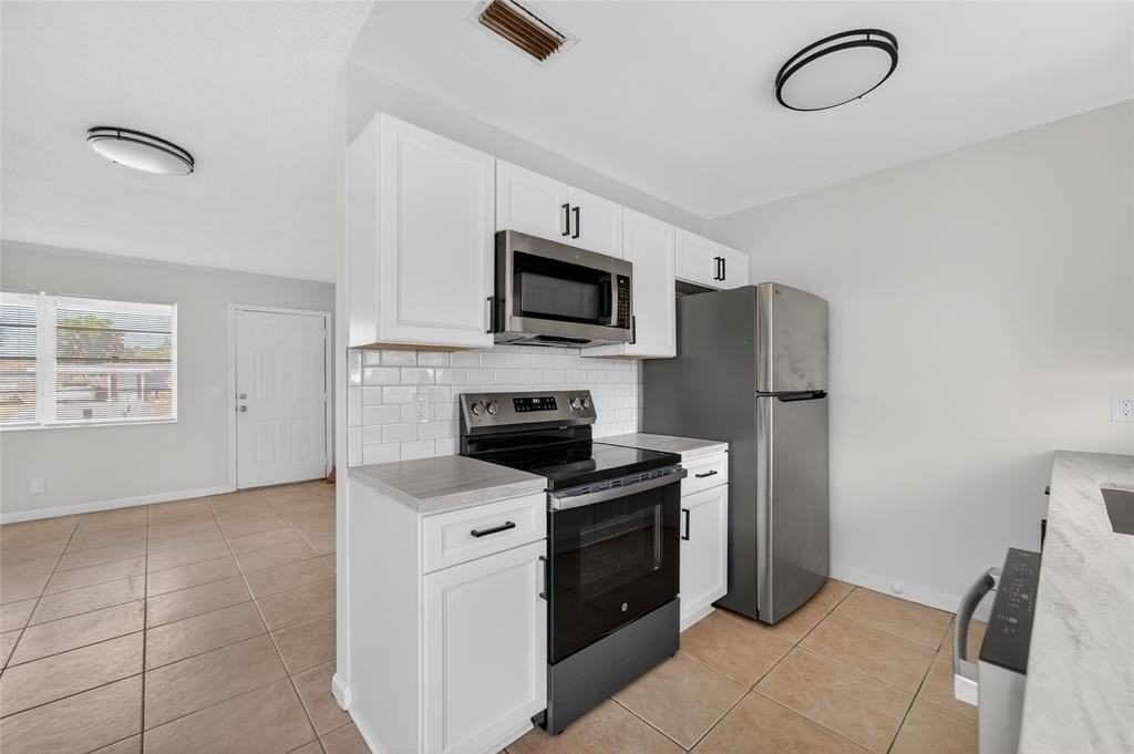 3728 Dunes Rd - Photo 7 of 41