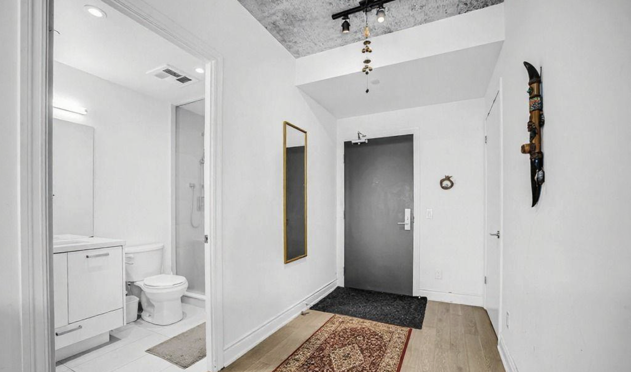 Bathurst St & Richmond St W - Photo 2 of 11