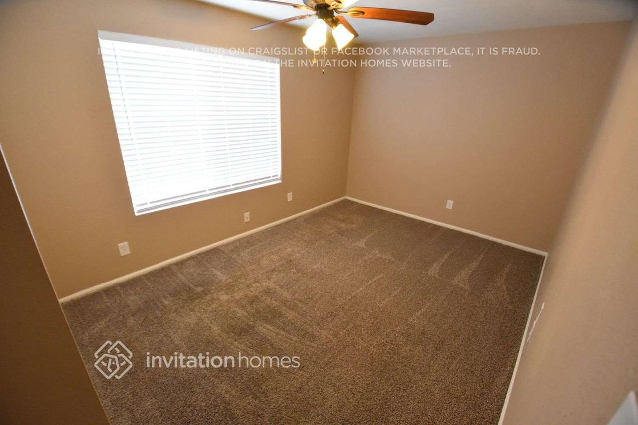 3827 W Helena Dr - Photo 4 of 10