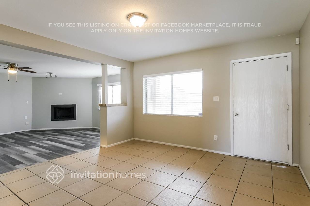 2228 W Charleston Ave - Photo 5 of 16