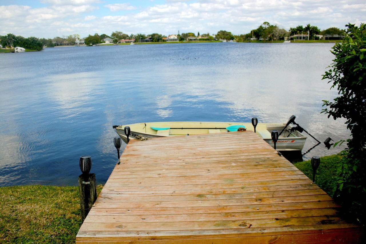 12744 Meadowbreeze Dr - Photo 4 of 24