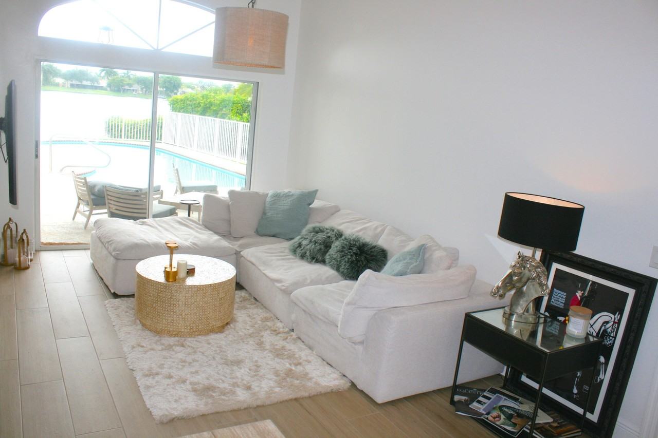 12744 Meadowbreeze Dr - Photo 5 of 24