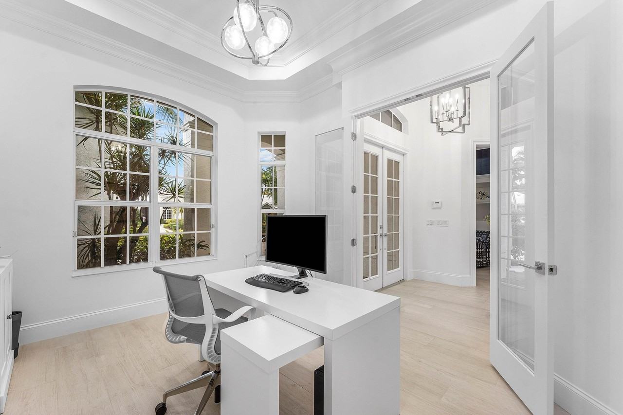 132 Pembroke Dr - Photo 7 of 50