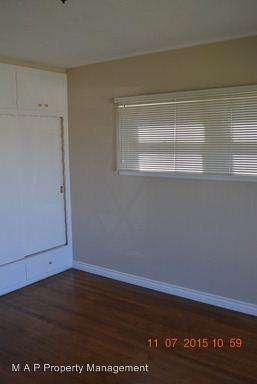 11206 Ringwood Ave - Photo 3 of 10