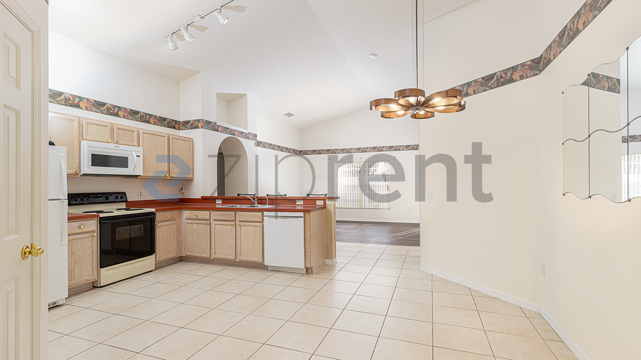 663 Eagle Pointe S - Photo 4 of 19