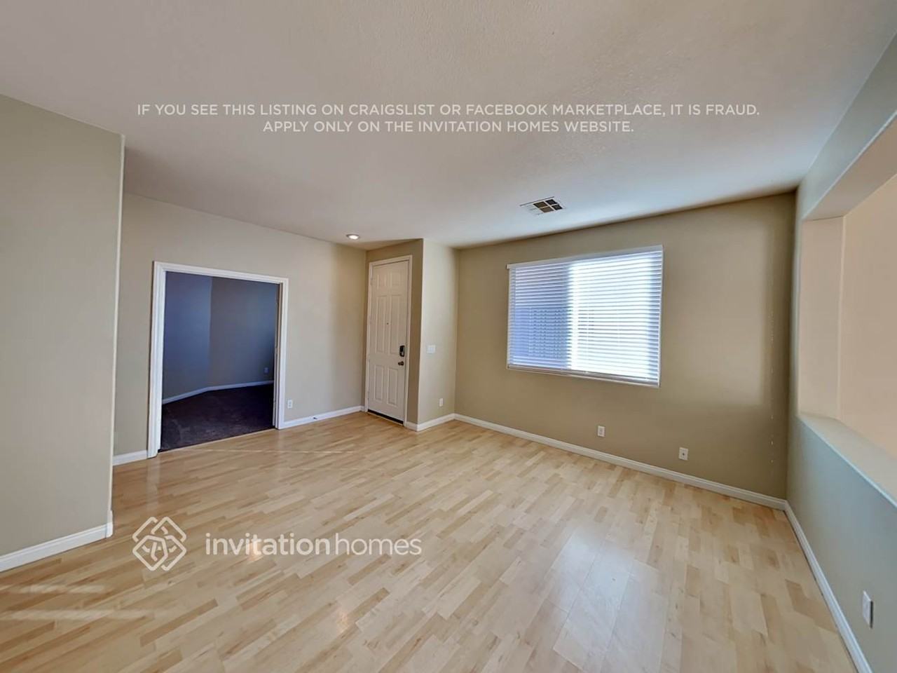 7949 Teal Harbor Ave - Photo 3 of 21