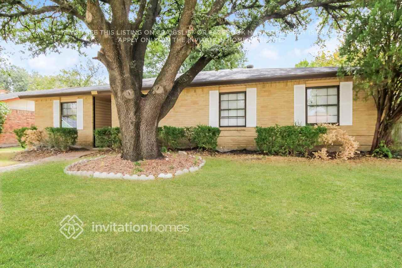 5116 Avery Ln - Photo 2 of 16