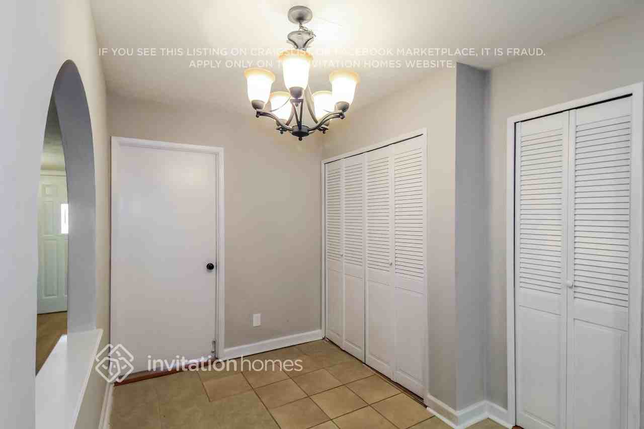 5116 Avery Ln - Photo 5 of 16