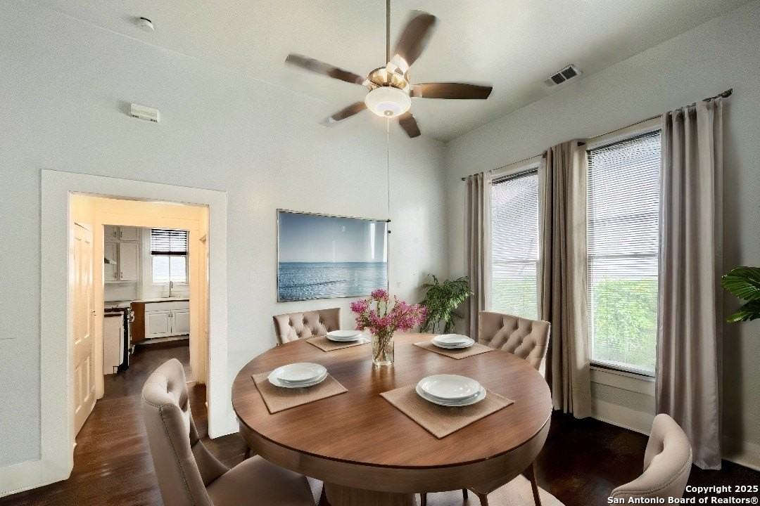 1227 Willow Apt 1 #1 - Photo 3 of 38