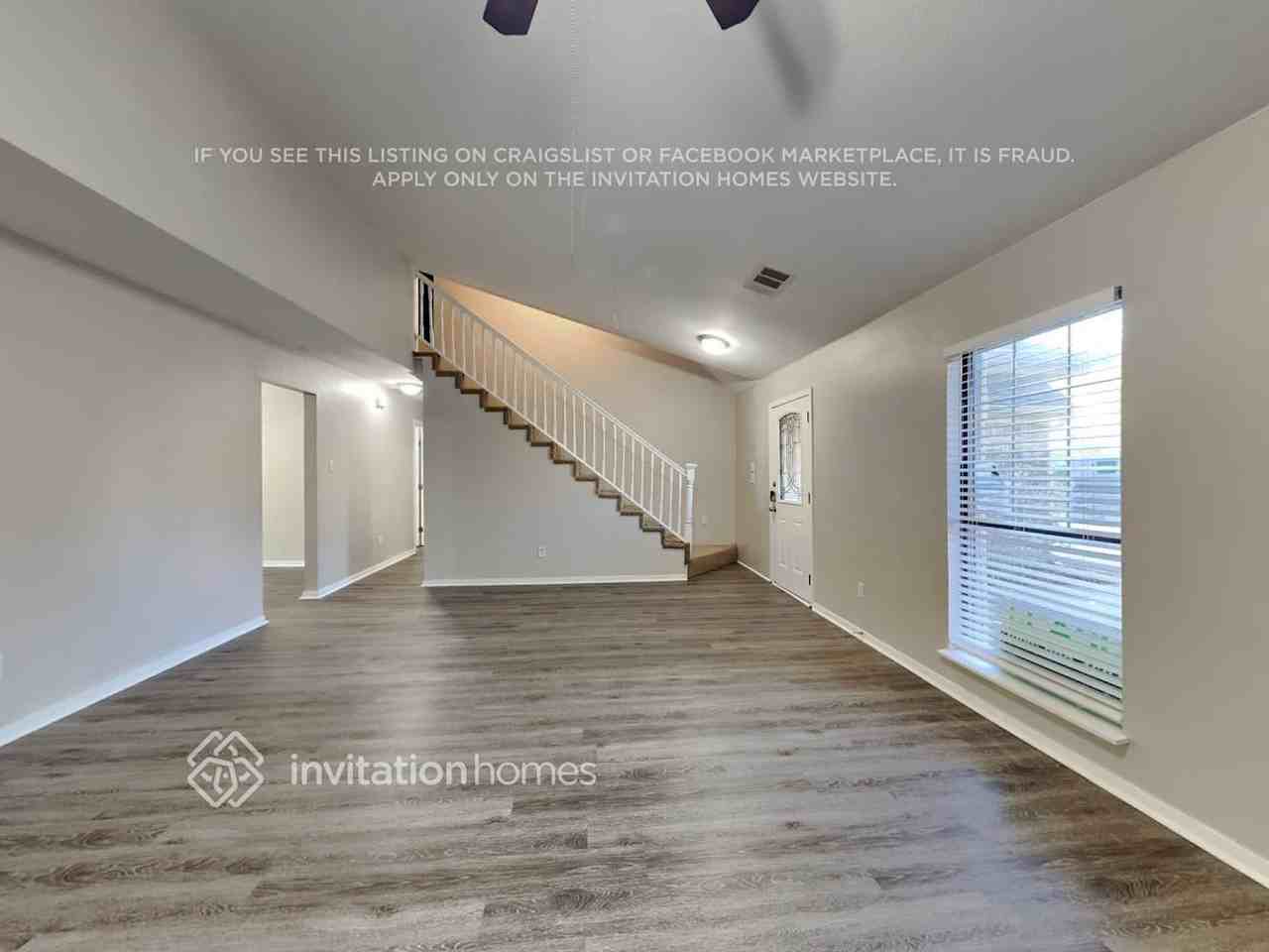 2613 Bennington Ct - Photo 4 of 19