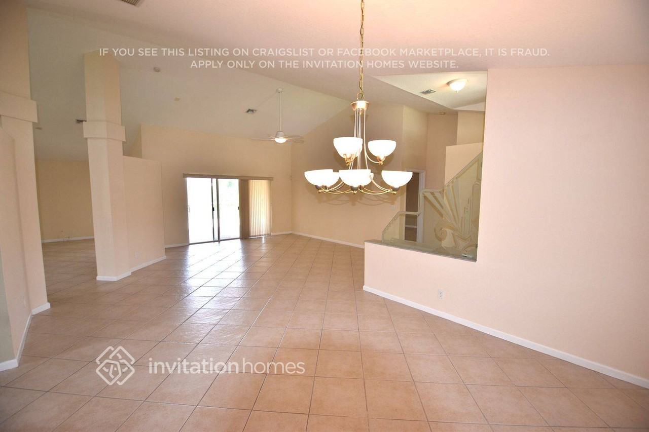 6863 Blue Bay Cir - Photo 5 of 19