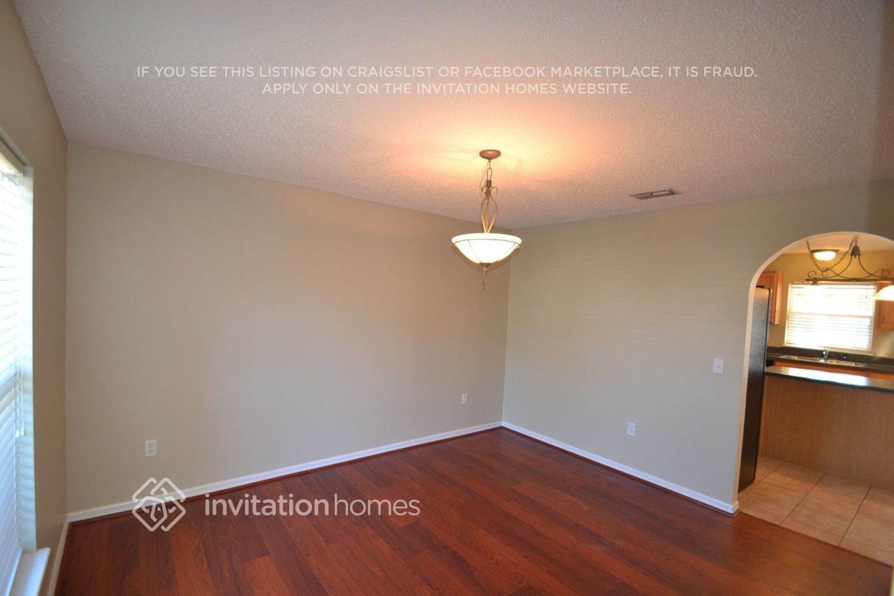 514 Wekiva Bluff St - Photo 2 of 11